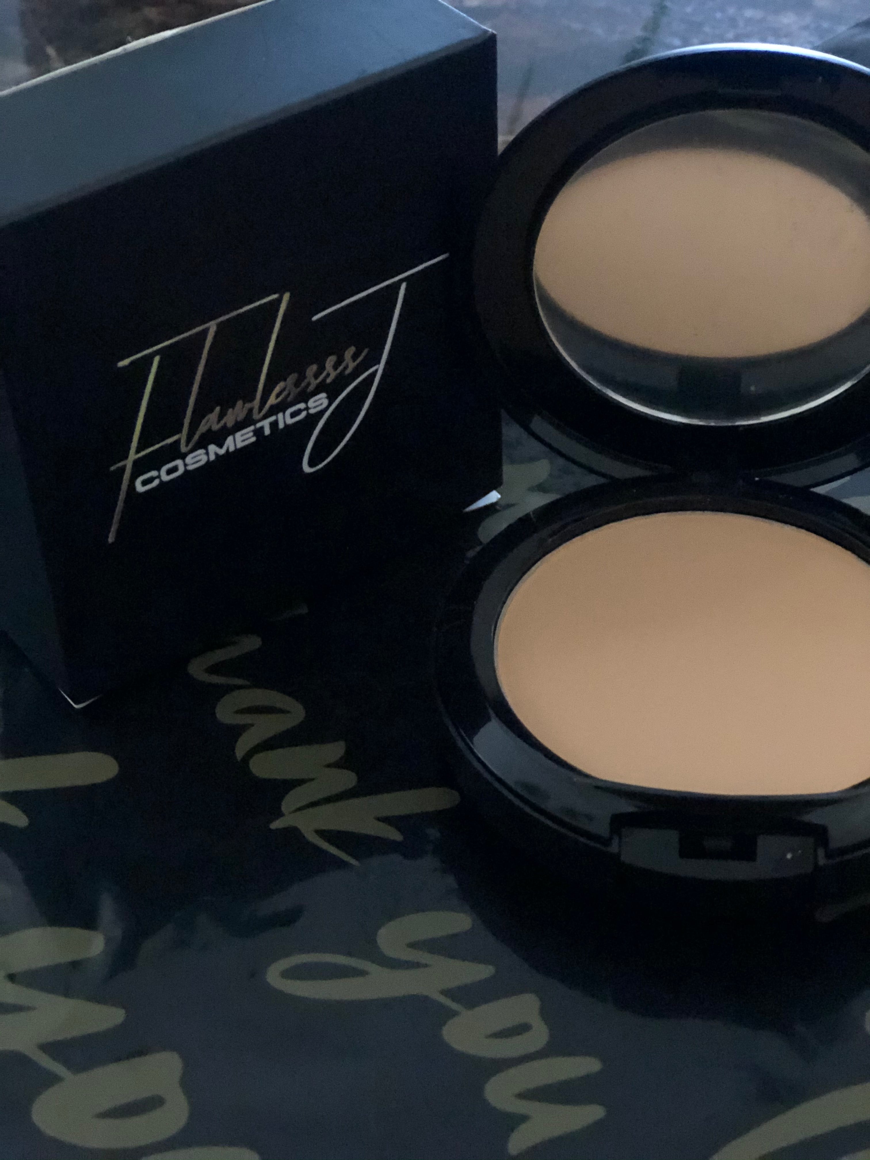 Flawlessssj Cream to Powder Foundation